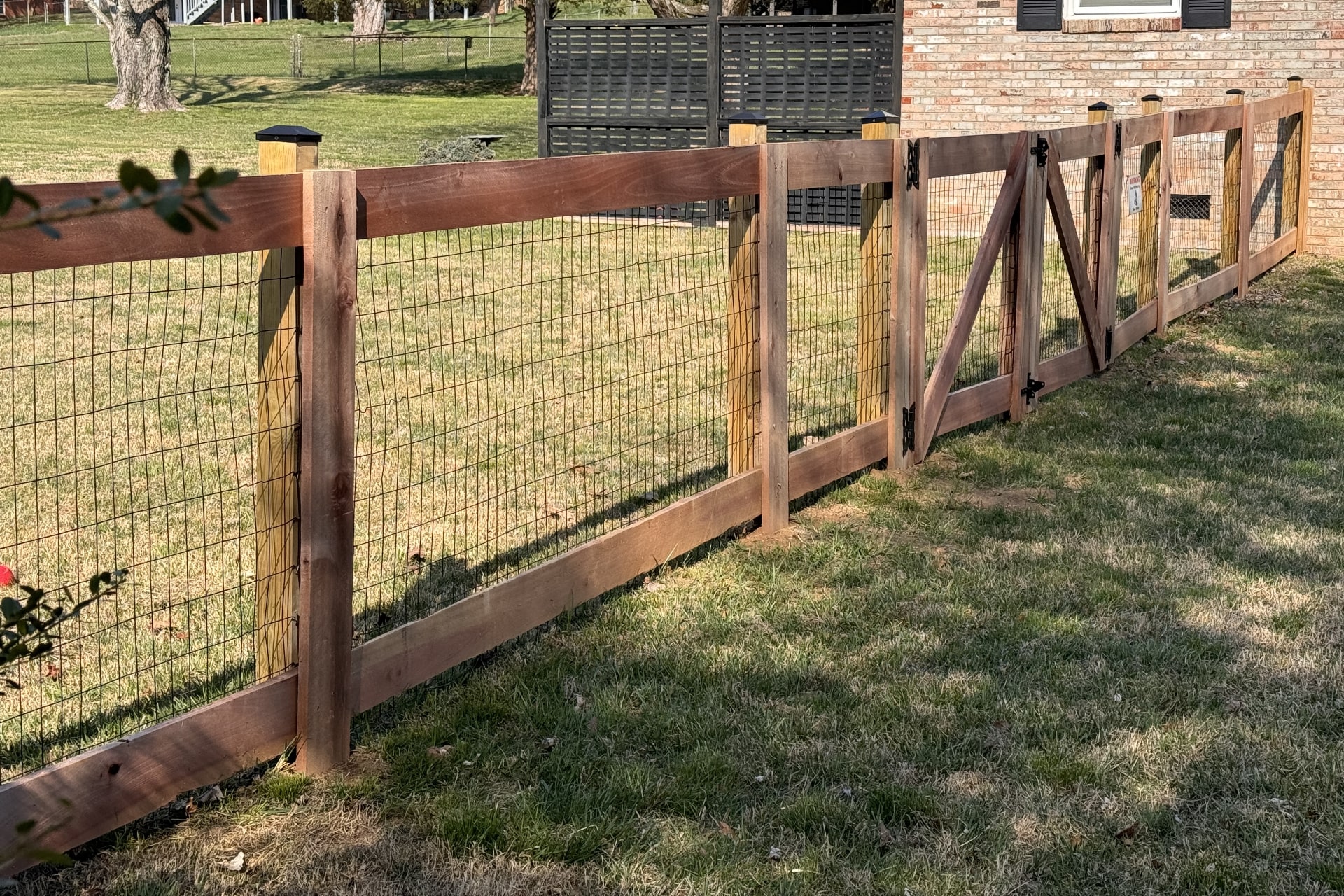 Knoxville Fence Installation & Repair